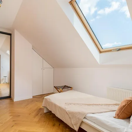 Luxury In A Truly Perfect Location דירה