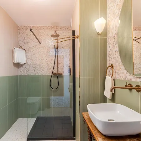 Luxury In A Truly Perfect Location Lejlighed *